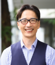 湯浅 誠 氏