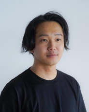 秦 瞬一郎